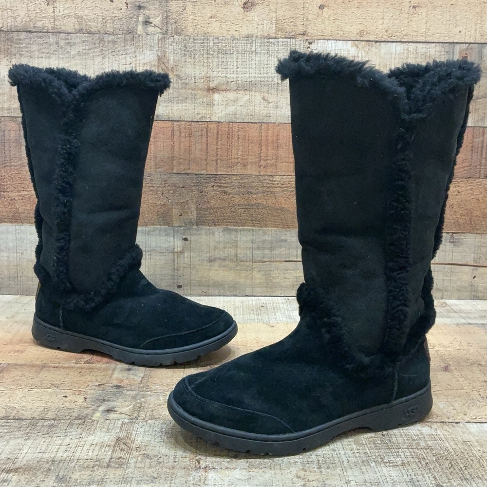 UGG 1008030 Boots Womens Size 8 39 Black Suede Waterproof Mid Calf Shearling